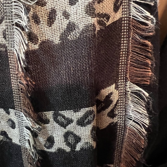 Luxury Cotton/Jacquard edge /Leopard & Stripe Motif Scarf  Black/cream/rust - Picture 5 of 8